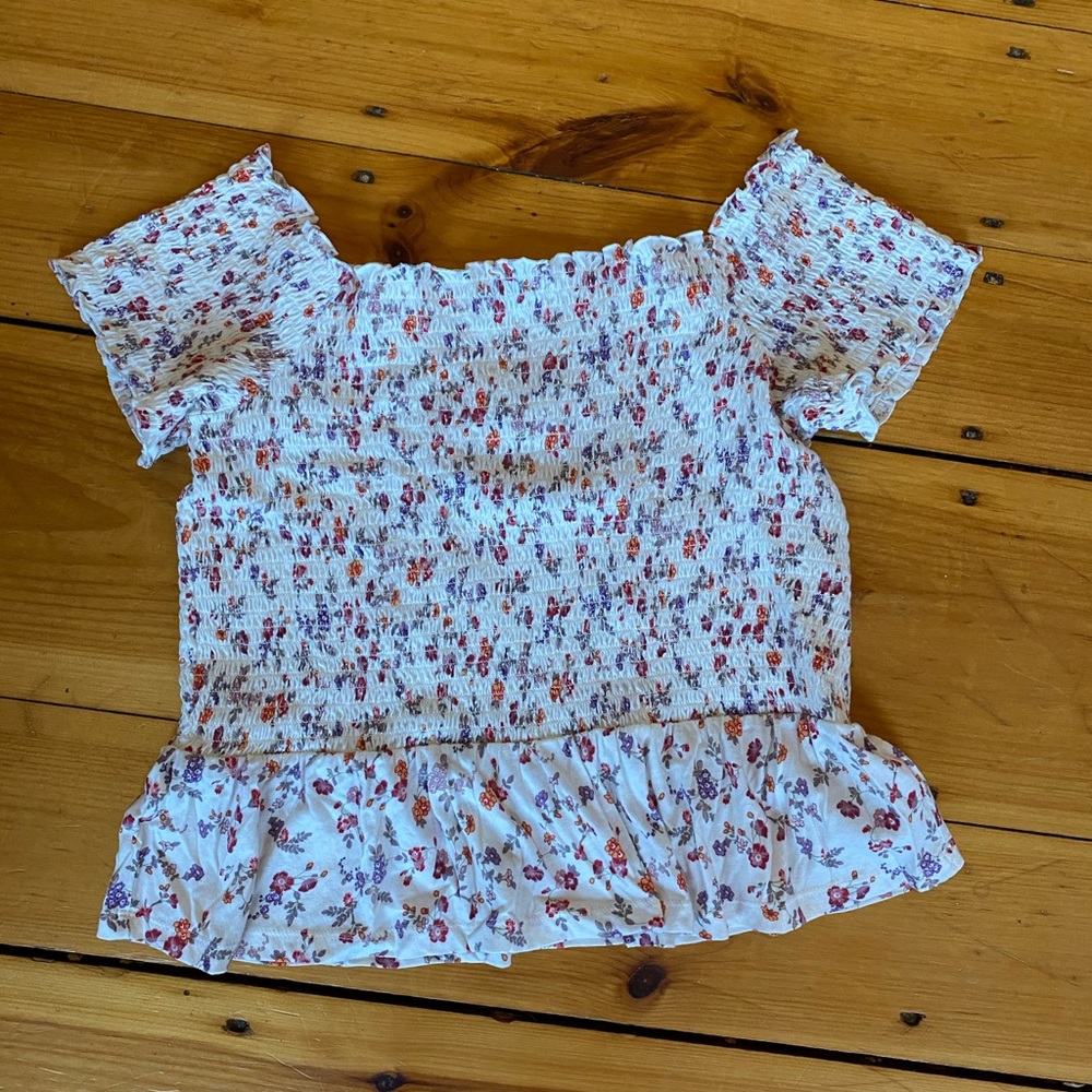 flowery fitted top